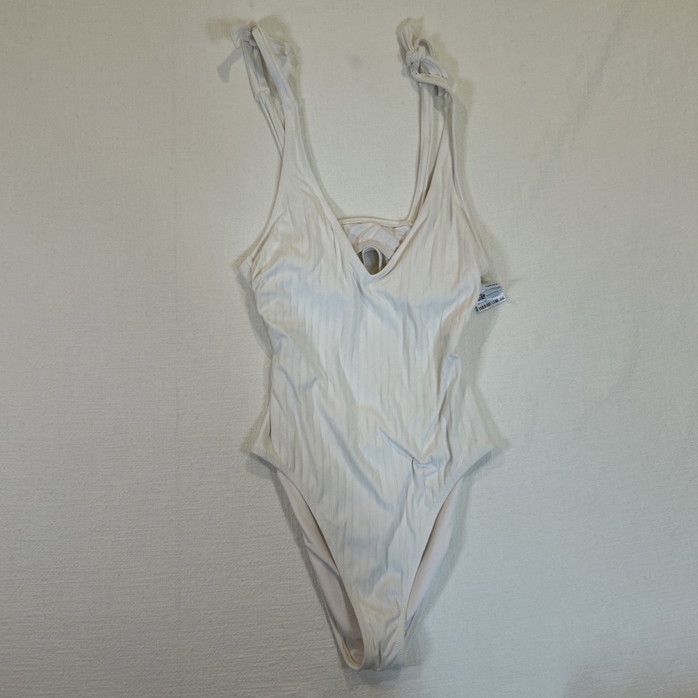 Target Shade & Shore Women White One Piece Bathing Suit Plunge Front Medium